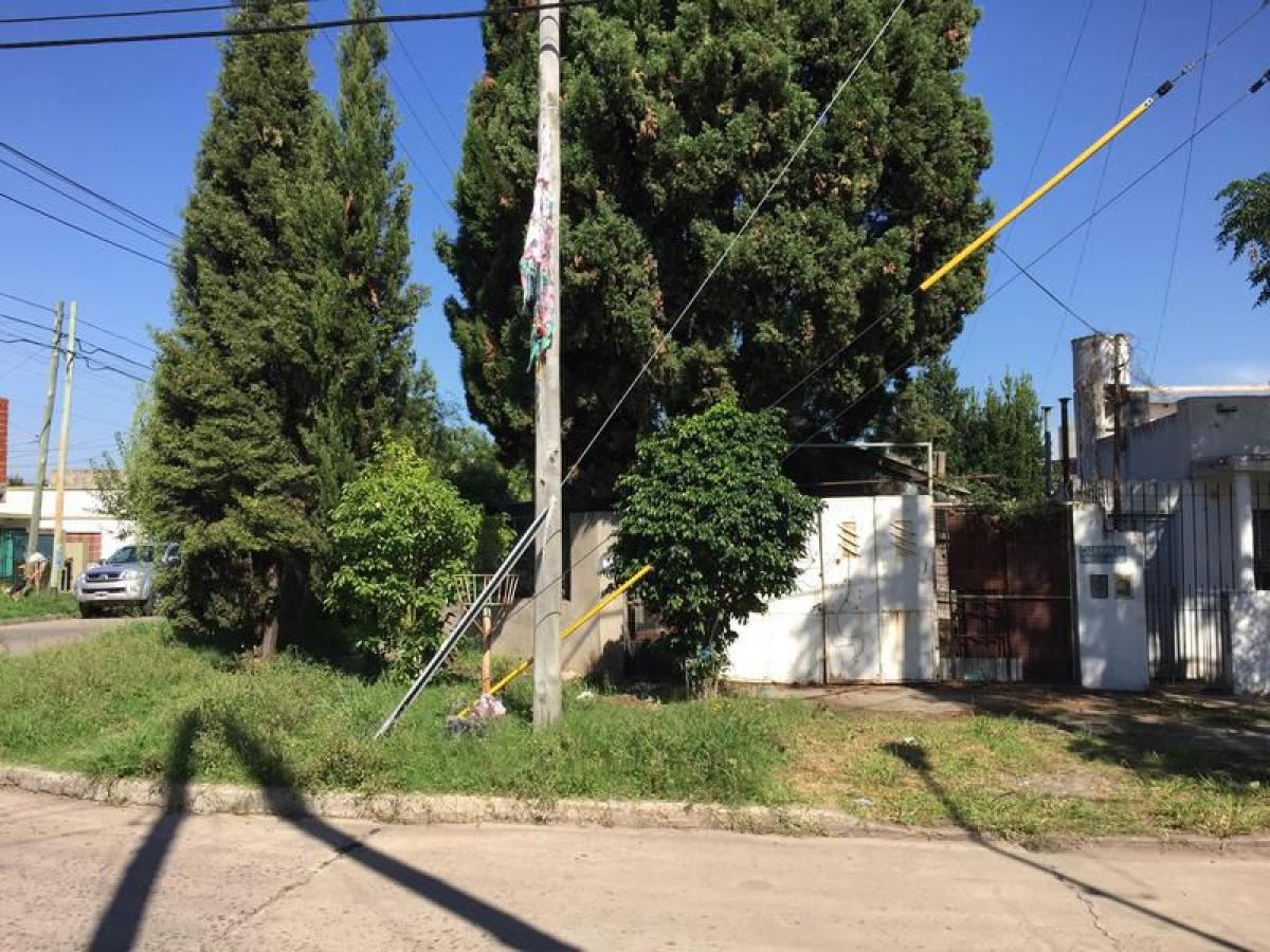  عقار تجاري في Lanus, Argentina رقم 25326