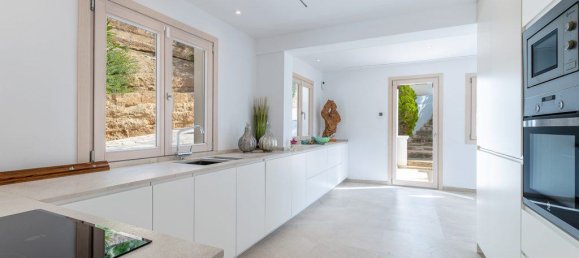 5 bedrooms Villa in Palma de Majorca, Spain No. 184560 16