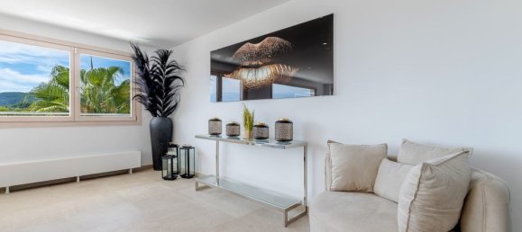 5 bedrooms Villa in Palma de Majorca, Spain No. 184560 4