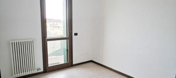 3 rooms Apartment in Veronella, Italy No. 238200 9
