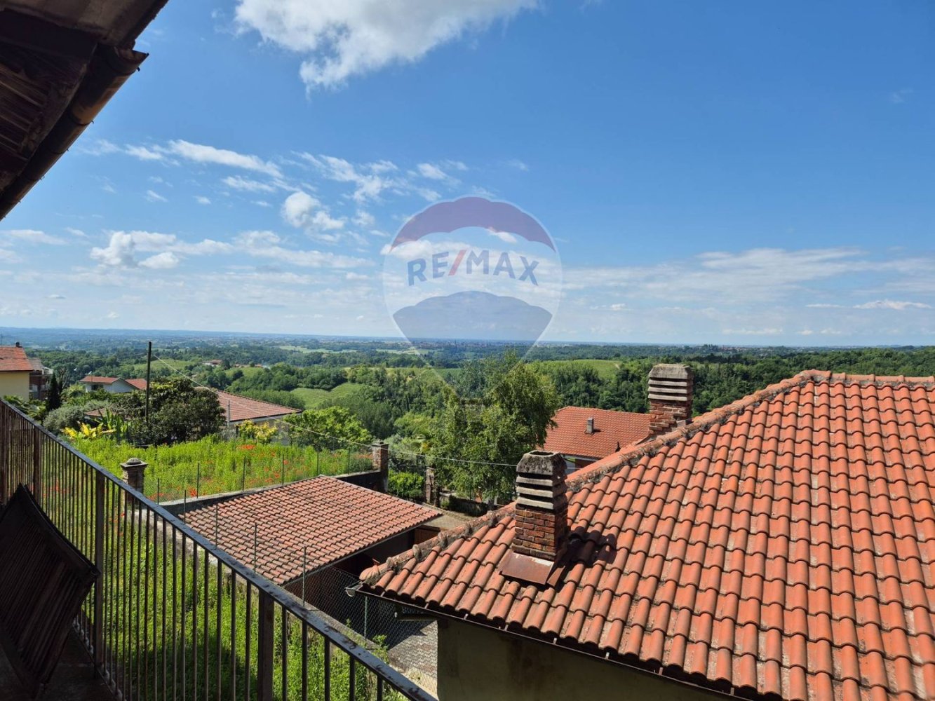 12 bedrooms House in Pino d'Asti, Italy No. 336704