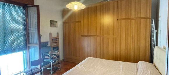 5 rooms Apartment in La Spezia, Italy No. 101344 14