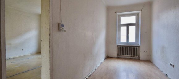 2 rooms Apartment in Favoriten, Austria No. 259606 2