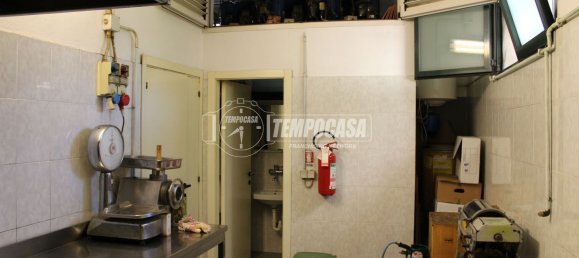 100m² Commercial property in Jesi, Italy No. 327192 15