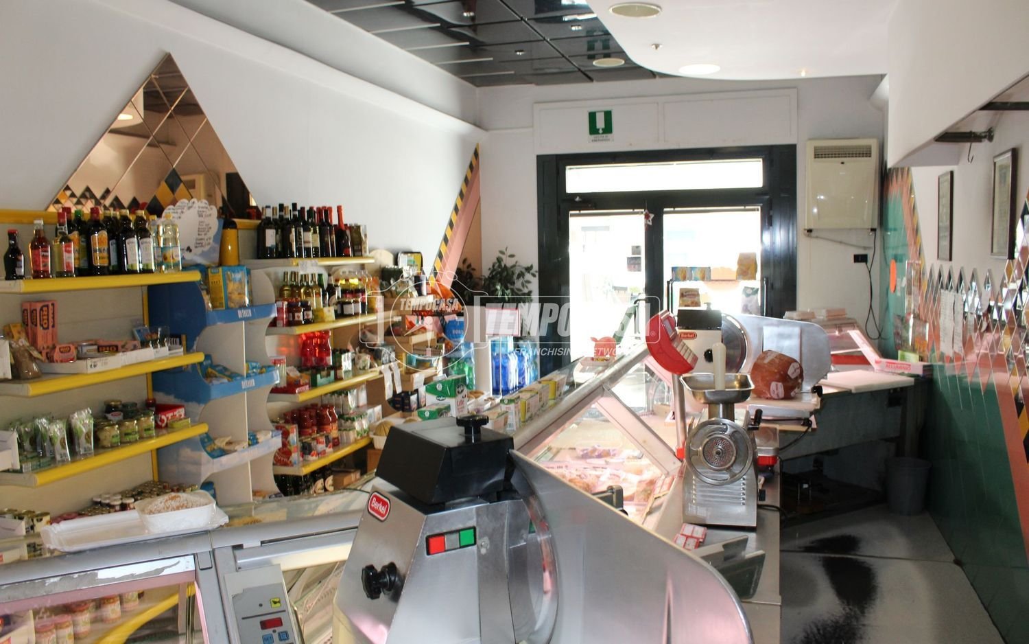 100m² Commercial property in Jesi, Italy No. 327192