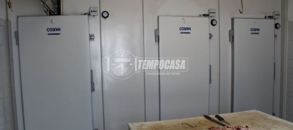 100m² Commercial property in Jesi, Italy No. 327192 20