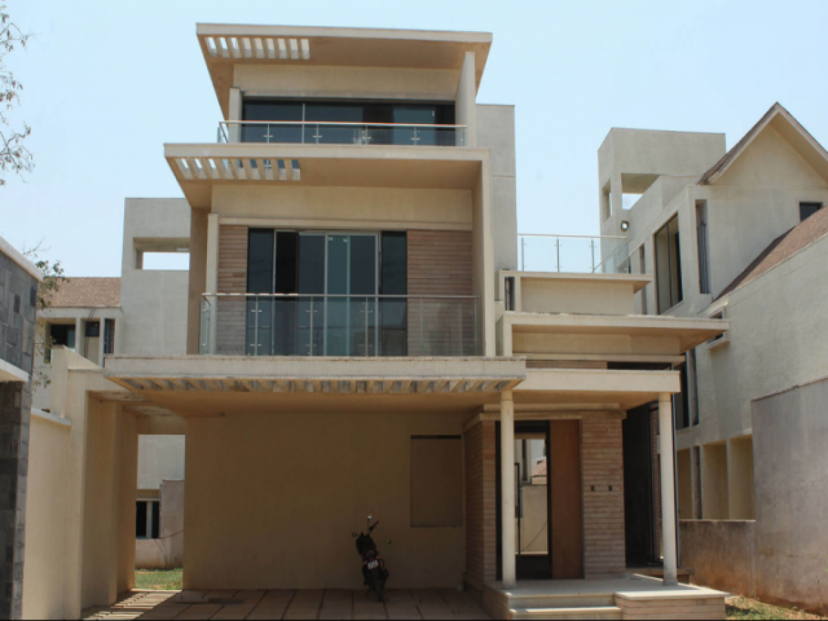 4 bedrooms House in Bangalore, India No. 10095