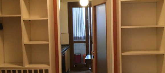 6-salle Appartement à Udine, Italy No. 290889 5