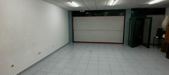 95m² Commercial property in Santa Comba, Spain No. 185006 3