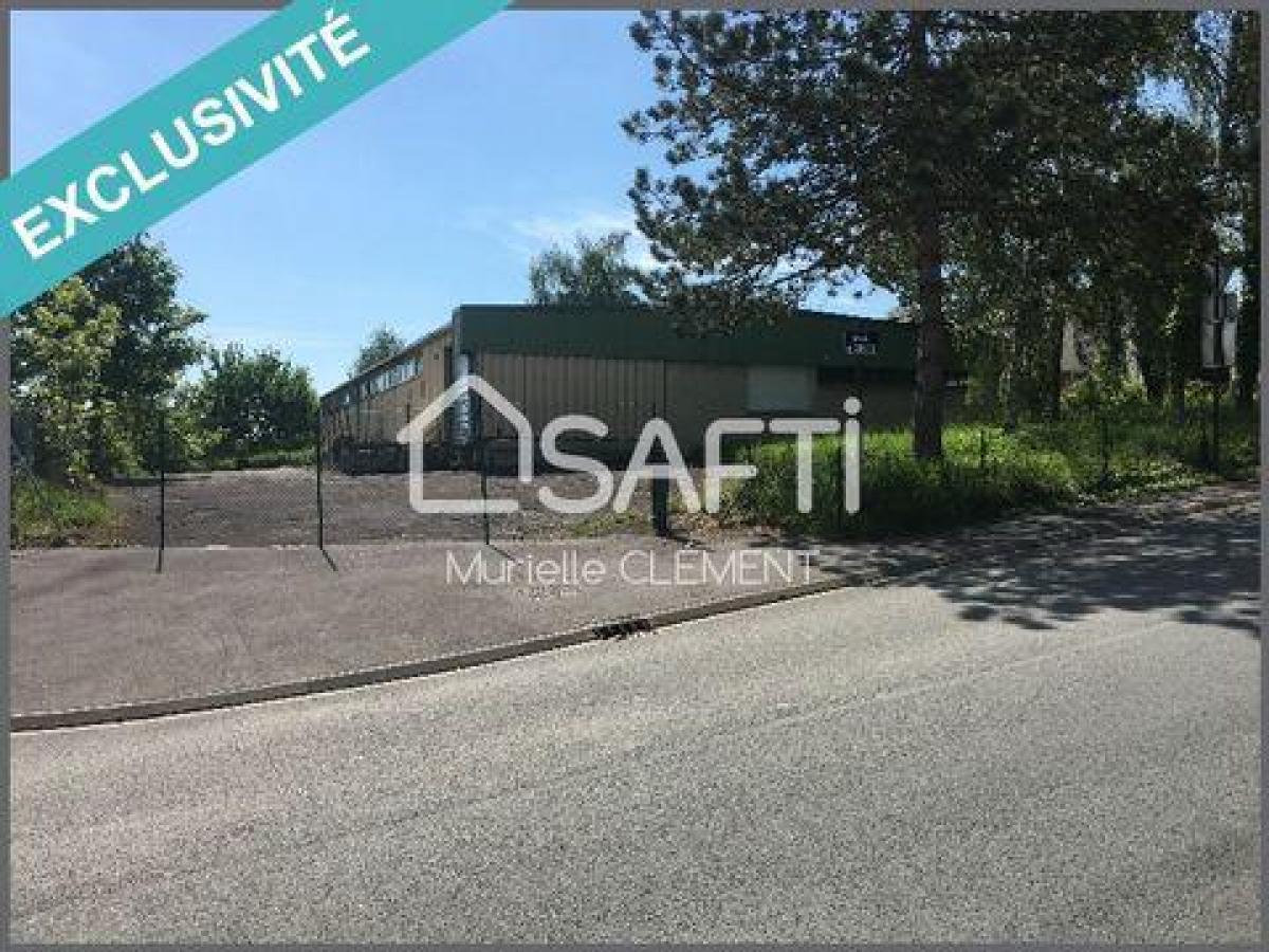 555m² Office in Rethel, France No. 21032