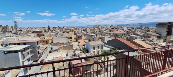 4غرفة شقة في Vittoria, Italy رقم 118116 8