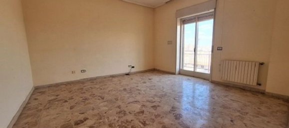 4غرفة شقة في Vittoria, Italy رقم 118116 2