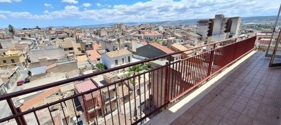 4غرفة شقة في Vittoria, Italy رقم 118116 7