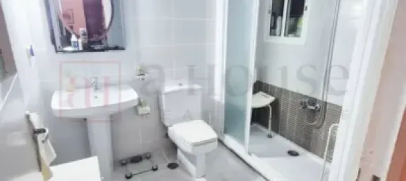 Apartamento de 5 dormitorios en Madrid, Spain No. 136614 21