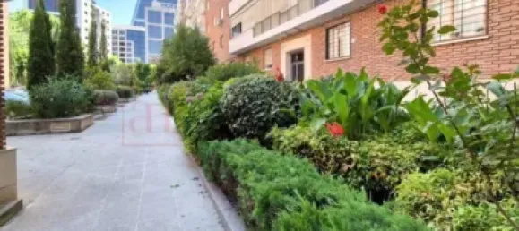 Apartamento de 5 dormitorios en Madrid, Spain No. 136614 30