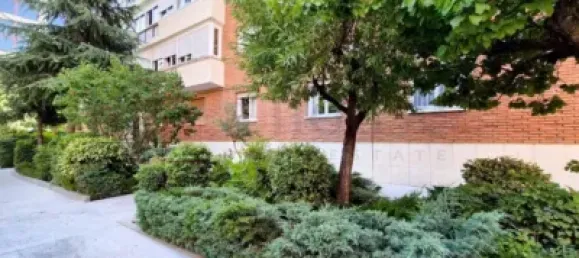 Apartamento de 5 dormitorios en Madrid, Spain No. 136614 31