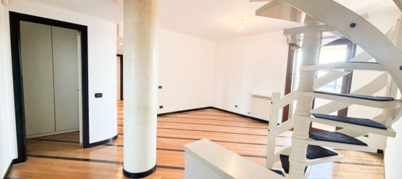 3 rooms Penthouse in Rozzano, Italy No. 136944 5