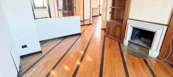 3 rooms Penthouse in Rozzano, Italy No. 136944 12