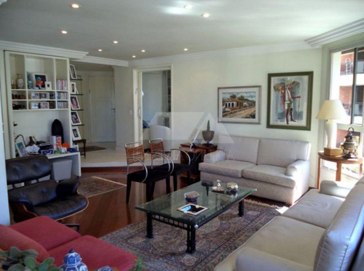 4 bedrooms Apartment in Sao Paulo, Brazil No. 584729