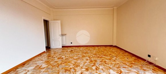 5-Zimmer Wohnung in Genoa, Italy, Nr. 118000 9
