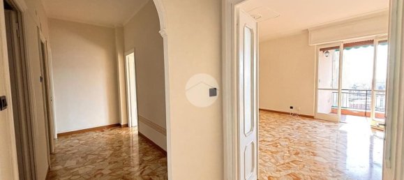 5-Zimmer Wohnung in Genoa, Italy, Nr. 118000 13