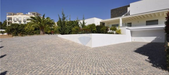 Дом с 5 спальнями в Алвор, Португалия № 186958 30