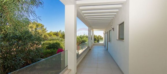 Дом с 5 спальнями в Алвор, Португалия № 186958 18