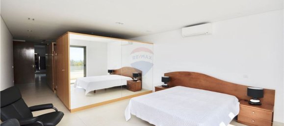 Дом с 5 спальнями в Алвор, Португалия № 186958 36