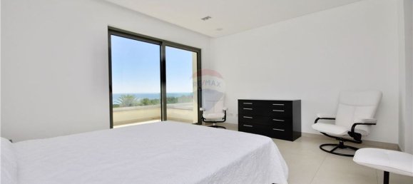 Дом с 5 спальнями в Алвор, Португалия № 186958 29