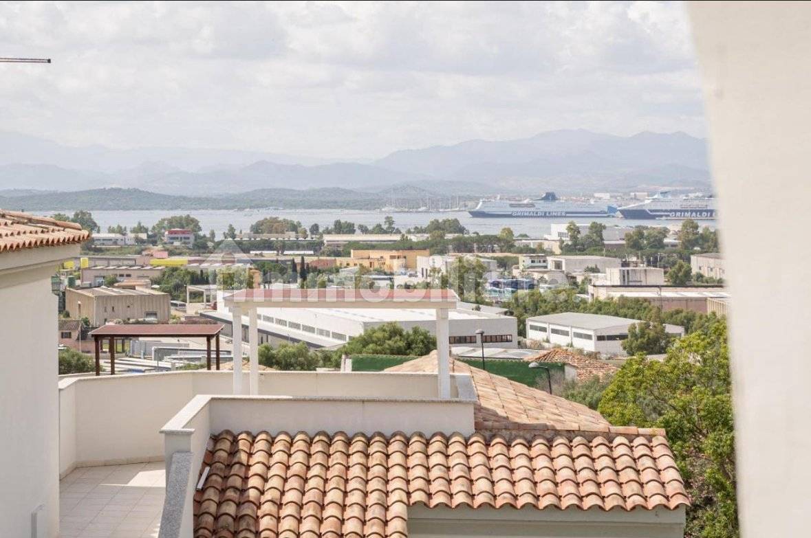 3 غرف نوم بانتهاوس في Olbia, Italy رقم 58920