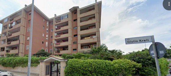 3 bedrooms Apartment in Rome, Italy No. 329343 3