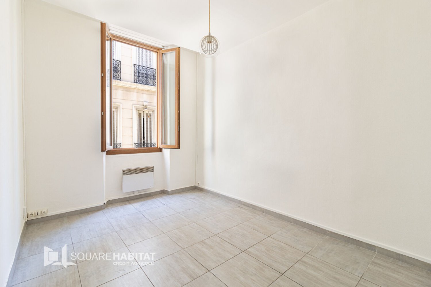 Studio in Marseille, France No. 294233