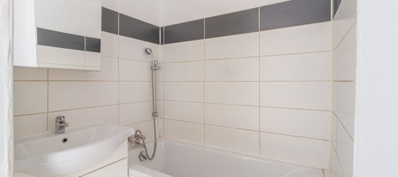 Studio in Marseille, France No. 294233 4