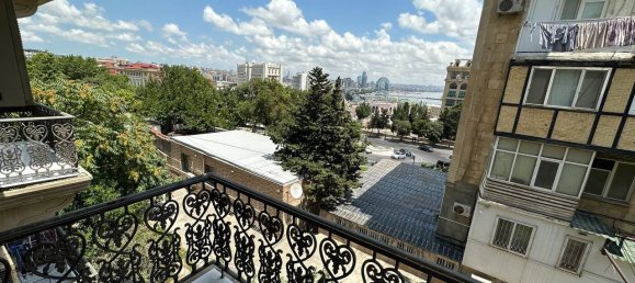 2 bedrooms House in Sabail, Azerbaijan No. 2370 4