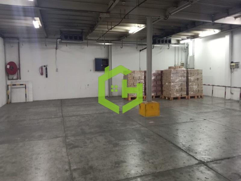 Almacén en Umm Ramool, UAE 455.2 m² No. 38649