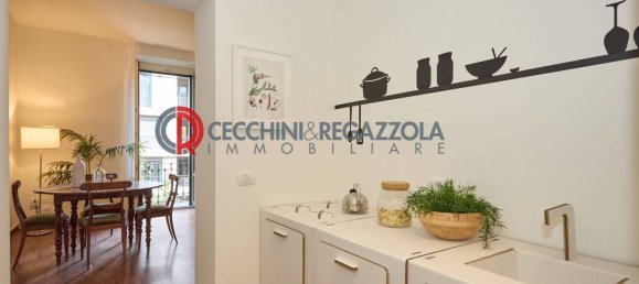 2 bedrooms Apartment in Milan, Italy No. 378425 3