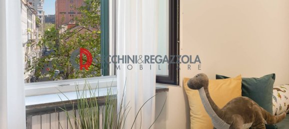 2 bedrooms Apartment in Milan, Italy No. 378425 27