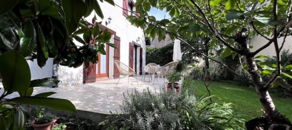 4 bedrooms House in Champigny-sur-Marne, France No. 183726 2