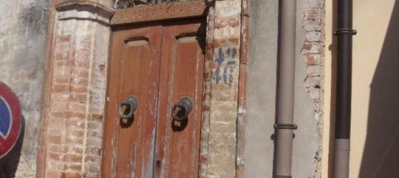 6 rooms House in Villalfonsina, Italy No. 19341 2