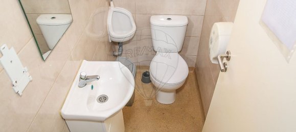 Gewerbliche Immobilie in Vila Franca de Xira, Portugal 177m², Nr. 222080 20