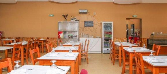 Gewerbliche Immobilie in Vila Franca de Xira, Portugal 177m², Nr. 222080 8