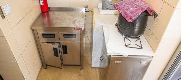 Gewerbliche Immobilie in Vila Franca de Xira, Portugal 177m², Nr. 222080 33