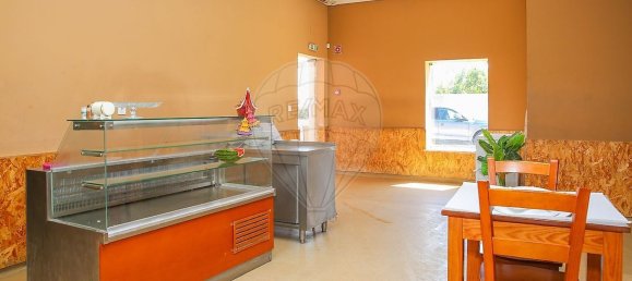 Gewerbliche Immobilie in Vila Franca de Xira, Portugal 177m², Nr. 222080 13
