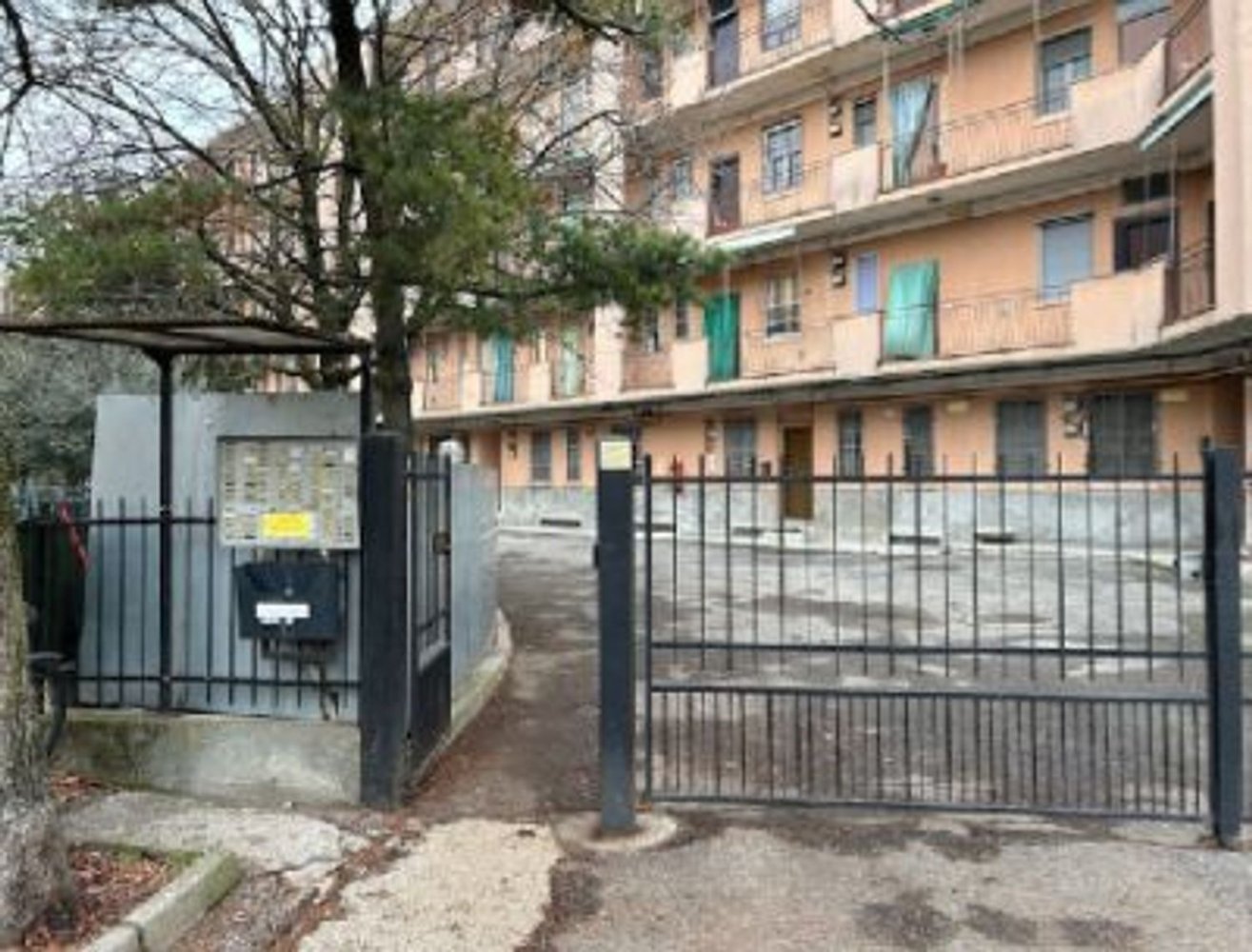 Apartamento de 3 divisões em Locate di Triulzi, Italy N.º 7241