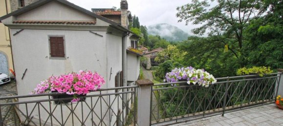 Villa de 5 habitaciónes en Fivizzano, Italy No. 164329 23