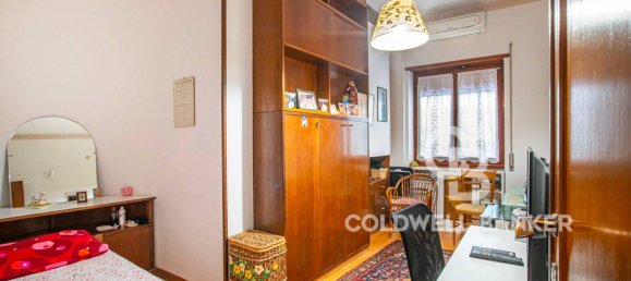 3 bedrooms Apartment in Rome, Italy No. 272632 26