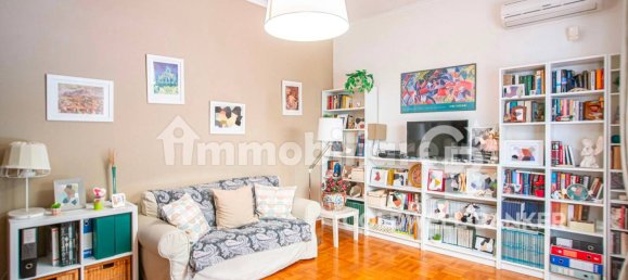 3 bedrooms Apartment in Rome, Italy No. 272632 33