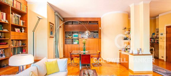 3 bedrooms Apartment in Rome, Italy No. 272632 7