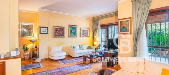 3 bedrooms Apartment in Rome, Italy No. 272632 4