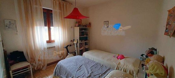 6-Zimmer Wohnung in Montopoli in Val d'Arno, Italy, Nr. 200439 8